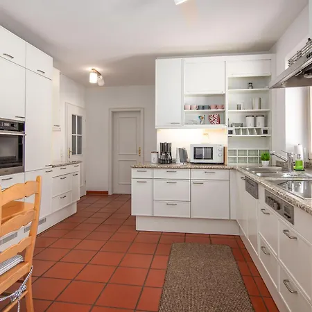 Apartment Traumhafte Gartenwohnung Mit Bergblick Und Sauna In Seenähe